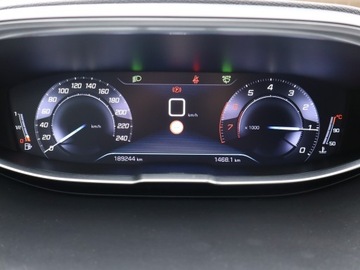 Peugeot 3008 II Crossover 1.2 PureTech 130KM 2017 Peugeot 3008 1.2 PureTech, Klima, Klimatronic, zdjęcie 10