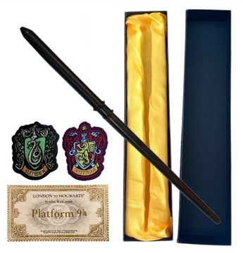RÓŻDŻKA HARRY POTTER DRACO MALFOY METALOWY RDZEŃ BILET HOGWART EMBLEMATY X2