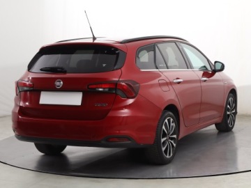 Fiat Tipo II Hatchback 1.6 E-Torq 110KM 2018 Fiat Tipo 1.6 16V, Serwis ASO, Automat, Klima, zdjęcie 4
