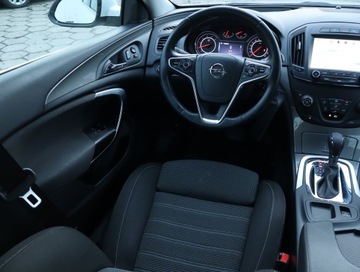 Opel Insignia I Sports Tourer Facelifting 1.6 DTH ecoFLEX 136KM 2016 Opel Insignia 1.6 CDTI, Automat, Navi, Xenon, zdjęcie 6