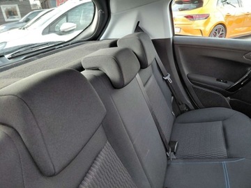 Peugeot 208 I Hatchback 5d Facelifting 1.2 PureTech 82KM 2019 Peugeot 208 Klimatyzacja Kamera Komputer Tempomat 1.2 Benzyna 82KM, zdjęcie 17