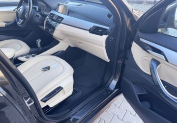 BMW X1 F48 Crossover sDrive 18i 140KM 2017 BMW X1 bezwypadekserwis aso1wlascicieljak nowa 1.5 Benzyna 140KM, zdjęcie 25