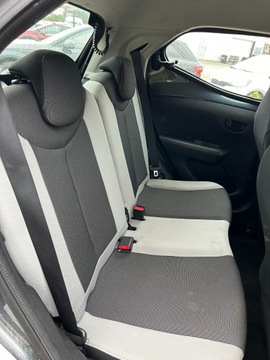 Toyota Aygo II Hatchback 5d 1.0 VVT-i 69KM 2014 Toyota Aygo 1.0 VVti Klima, zdjęcie 14