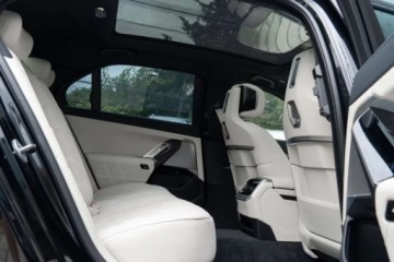 BMW Seria 7 G70 Sedan 3.0 40d 299KM 2026 BMW Seria 7 Benzyna 400KM Skreta tylnia os Masaz w fotelach 3.0, zdjęcie 25