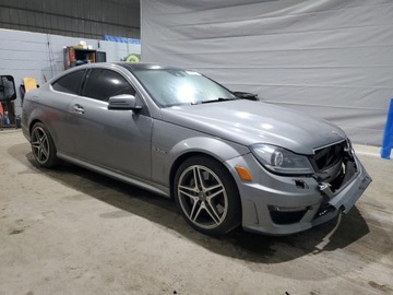 Mercedes Klasa C W205 2014 Mercedes-Benz Klasa C 63 AMG 2014 6.2l 6.2 Benzyna 451KM, zdjęcie 4