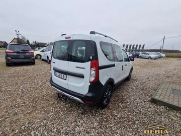 Dacia Dokker Mikrovan Facelifting 1.2 TCe 115KM 2017 Dacia Dokker Nawigacja Czujniki Parkowania Hak 5-osobowy 1.2 Benzyna, zdjęcie 7