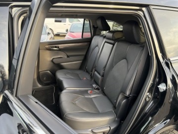 Toyota Highlander III 2.5 248KM 2022 Toyota Highlander 2.5 Executive Toyota Highlander, zdjęcie 19