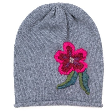 Szaleo Czapka Big flower HAFT kwiaty cz18910-1