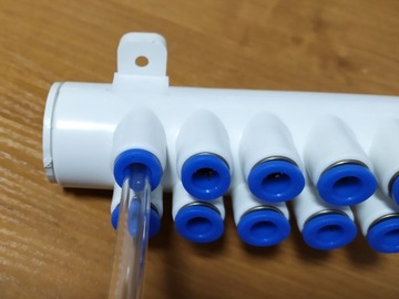 Разветвитель для воздушных форсунок с быстроразъемными соединениями, шланг 10 мм на 10 форсунок