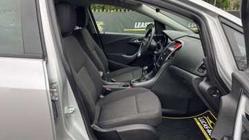 Opel Astra J Sports Tourer 1.4 Turbo ECOTEC 140KM 2012 Opel Astra Udokumentowany przebieg GWARANCJA 1.4 Benzyna 140KM, zdjęcie 21