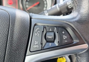 Opel Astra J Hatchback 5d 1.4 Turbo ECOTEC 140KM 2011 Opel Astra sprowadzone zarejestrowane 1.4 Benzyna 140KM, zdjęcie 18