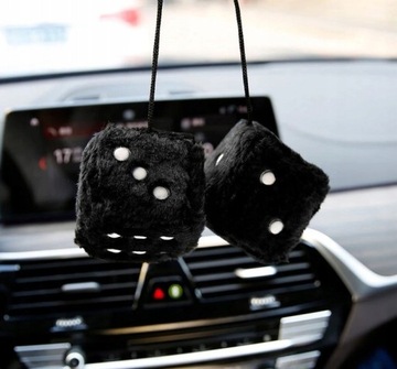 HAPPY PLUSH CUBE RED, УКРАШЕНИЕ АВТОМОБИЛЯ, ОТЛИЧНЫЙ ПОДАРОК