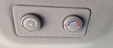 Hyundai H1 II Wagon 2.5 CRDi 170KM 2010 Hyundai H-1 TRAVEL 2.5 CRDI 170KM Skora 8 Foteli 2xKlima 2.5 Diesel 170KM, zdjęcie 14