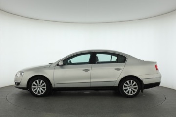 Volkswagen Passat B6 Sedan 1.4 TSI 122KM 2009 VW Passat 1.4 TSI, Salon Polska, Navi, Xenon, zdjęcie 2