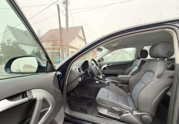Audi A3 8P Hatchback 3d 1.6 TDI 105KM 2010 Audi A3 3-drzwiowe Audi A3 3-drzwiowe 1.6 TDI DPF Ambition 1.6 Diesel 105KM, zdjęcie 13