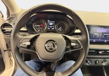 Skoda Fabia IV 1.0 TSI 110KM 2023 Skoda Fabia 1.0TSI Ambition 110KM 57.000km przebieg 2023rok PL Salon FV23, zdjęcie 25