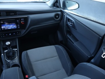 Toyota Auris II Hatchback 5d Facelifting 1.6 Valvematic 132KM 2018 Toyota Auris 1.6 Valvematic, Salon Polska, Klima, zdjęcie 7