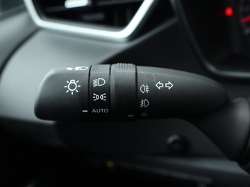 Toyota Corolla XII Sedan 1.5 VVT-i 125KM 2022 Toyota Corolla 1.5 VVT-i, Salon Polska, zdjęcie 19