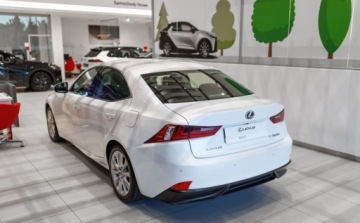 Lexus IS III Sedan 300h 223KM 2014 Lexus IS 300h Elite EU6 2.5 Hybryda 223KM, zdjęcie 2