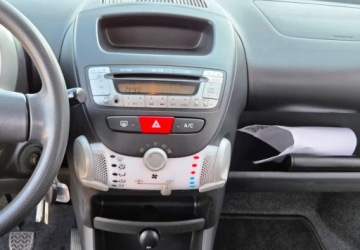 Toyota Aygo I Hatchback 5d Facelifting 1.0 VVT-i 68KM 2012 Toyota Aygo 1,0 Klima 68 km Benzyna 68KM, zdjęcie 9