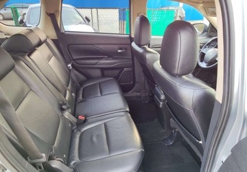 Mitsubishi Outlander III SUV Facelifting 2017 2.0 150KM 2017 Mitsubishi Outlander Mitsubishi Outlander 2.0 2WD CVT Diamant Edition 2.0, zdjęcie 14
