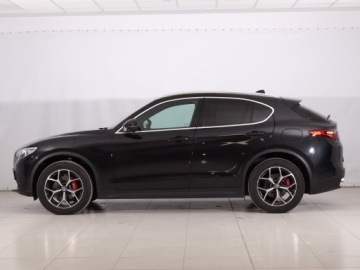 Alfa Romeo Stelvio SUV 2.0 Turbo 280KM 2018 Alfa Romeo Stelvio 2.0 Turbo Q4, Salon Polska, zdjęcie 2
