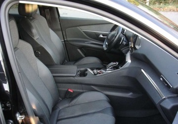 Peugeot 3008 II Plug-In Hybrid Facelifting 1.6 HYBRID 225KM 2022 Peugeot 3008 Plugin-in 1.6 Hybryda Plug-in 225KM, zdjęcie 6