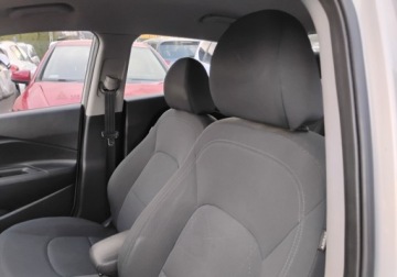 Kia Rio III 2011 Kia Rio I rej 2012r, 1.2 Benzyna. Lekko uszkodzony tyl. Jezdzi. 1.2 80KM, zdjęcie 7