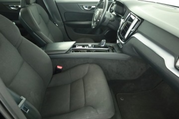 Volvo V60 II  2021 Volvo V60 Cross Country B4 2.0 AWD, 194 KM, 4X4, zdjęcie 6