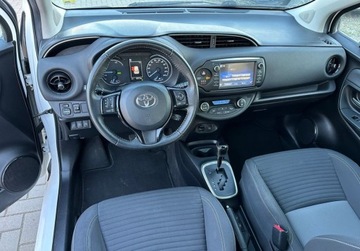Toyota Yaris III Hatchback 5d Facelifting Hybrid 100KM 2017 Toyota Yaris 1,5 Benzyna Hybryda Automat GWARANCJA Zamiana Zarejestrowany, zdjęcie 7