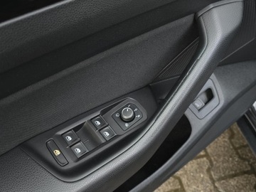 Volkswagen Arteon Fastback Facelifting 2.0 TDI SCR 150KM 2021 Arteon 2.0 TDI Elegance DSG, zdjęcie 12