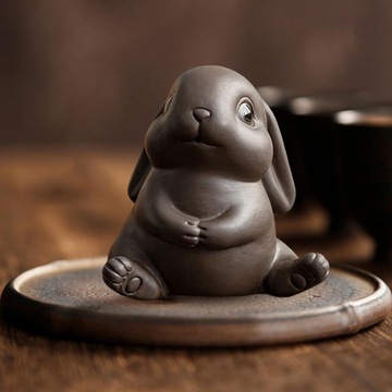 Скульптура кролика. Декоративная фигурка кролика.