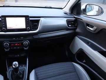 Kia Stonic Crossover 1.0 T-GDI 120KM 2019 Kia Stonic 1.0 T-GDI, Salon Polska, Serwis ASO, zdjęcie 7