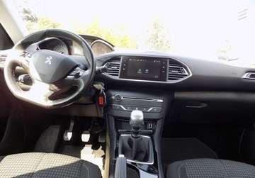 Peugeot 308 II SW Facelifting 1.5 BlueHDI 130KM 2019 Peugeot 308 1.5 Diesel 130KM, zdjęcie 14