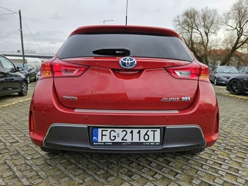 Toyota Auris II Hatchback 5d 1.8 HSD 136KM 2013 Toyota Auris 1,8 Hybryda 136KM automat kamera, zdjęcie 18