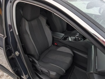 Peugeot 3008 II Crossover 1.2 PureTech 130KM 2020 Peugeot 3008 Navi Ledy Klima Alu Serwis Gwarancja 1.2 Benzyna 130KM, zdjęcie 26