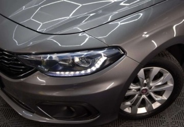 Fiat Tipo II Sedan 1.6 MultiJet 120KM 2017 Fiat Tipo Kamera cofania _ LED _ Alu felgi _ Podgrzewane fotele 1.6 Diesel, zdjęcie 14