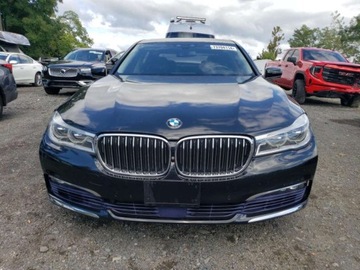 BMW Seria 7 G11-G12 2016 BMW Seria 7 750XI 2016 4.4l 4.4 Benzyna 445KM, zdjęcie 5