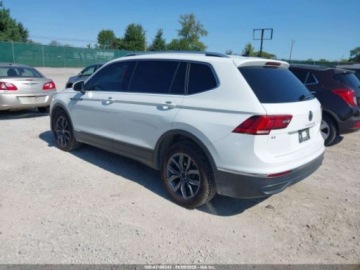 Volkswagen Tiguan II 2022 Volkswagen Tiguan 2.0T SE 2022 2.0 Benzyna 184KM, zdjęcie 3