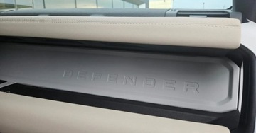 Land Rover Defender IV (L663) 90 2.0 i4P 300KM 2022 Land Rover Defender Defender MY23 2.0 I4 300 PS AWD Auto SE 90 2.0 Benzyna, zdjęcie 8