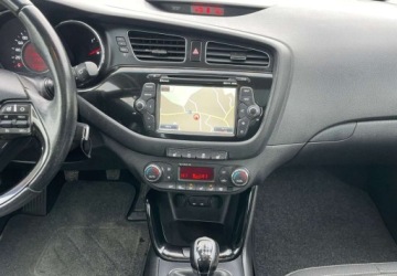 Kia Ceed II Kombi 1.6 CRDi 128KM 2015 Kia Ceed Kia Ceed 1.6 CRDi 128 Platinum Edition 1.6 Diesel 128KM, zdjęcie 28