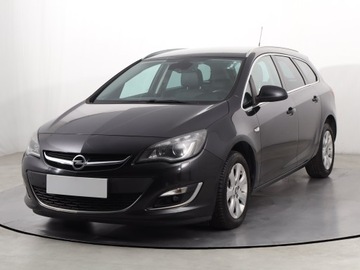 Opel Astra J Sports Tourer Facelifting 1.6 CDTI  136KM 2014 Opel Astra 1.6 CDTI, Salon Polska, Xenon, Klima, zdjęcie 1