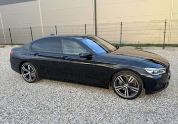 BMW Seria 7 G11-G12 Sedan 730d 265KM 2017 BMW Seria 7 4x4 BMW 730D 265 KM Bezwypadkowy Warszawa 3.0 Diesel