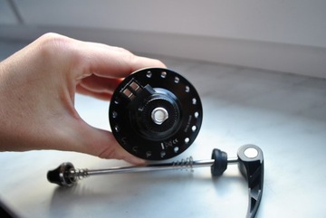 Втулка SHUTTER PRECISION PV-8 с динамо-машиной на 36 отверстий