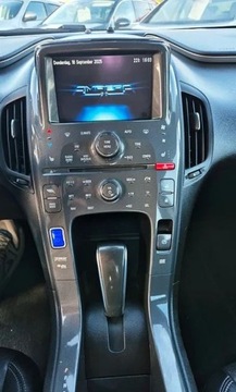 Opel Ampera 2012 Opel Ampera BENZYNA HYBRYDA PLUG-IN skora automat ladowany z gniazdka, zdjęcie 28