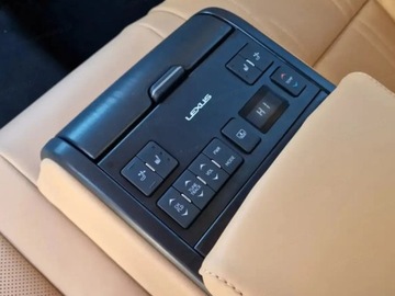 Lexus ES VII (XV70) Sedan Facelifting 300h 218KM 2025 Od ręki - Omotenashi 2.5 E-CVT 218KM | Podgrzewane fotele!, zdjęcie 9