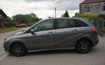 Mercedes Klasa B W246 Sports Tourer 180 CDI BlueEFFICIENCY Edition 109KM 2013 Mercedes-Benz Klasa B 1.5D Navi PDC Klimatronik Grzane Fotele Sprowadzony, zdjęcie 21