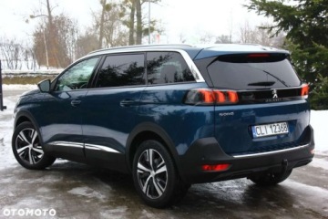 Peugeot 5008 II Crossover Facelifting 1.5 BlueHDi 130KM 2022 Peugeot 5008 Peugeot 5008 1.5 BlueHDi Allure SampS EAT8 1.5 Diesel 130KM, zdjęcie 4