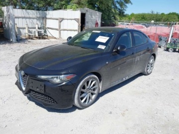Alfa Romeo Giulia II Sedan Facelifting 2.0 Turbo 280KM 2023 Alfa Romeo Giulia 2023 ALFA ROMEO Giulia TI Awd 2.0 Benzyna 280KM, zdjęcie 1