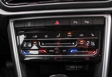 Volkswagen T-Roc I SUV Facelifting 1.5 TSI ACT 150KM 2024 Volkswagen T-Roc 1.5 TSI 150KM Life DSG Fotele Podgrzewane Tempomat Aktywny, zdjęcie 15